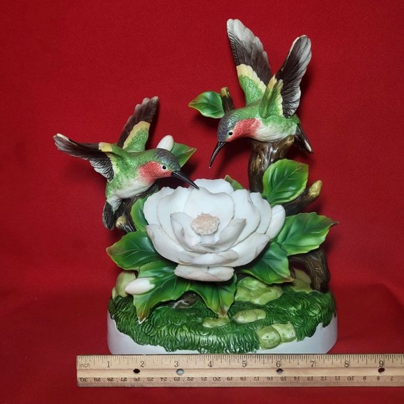 VTG Carlton Cards Hummingbird Music Box Sankyo Plays Beautiful Blue Danube - Picture 9 of 13